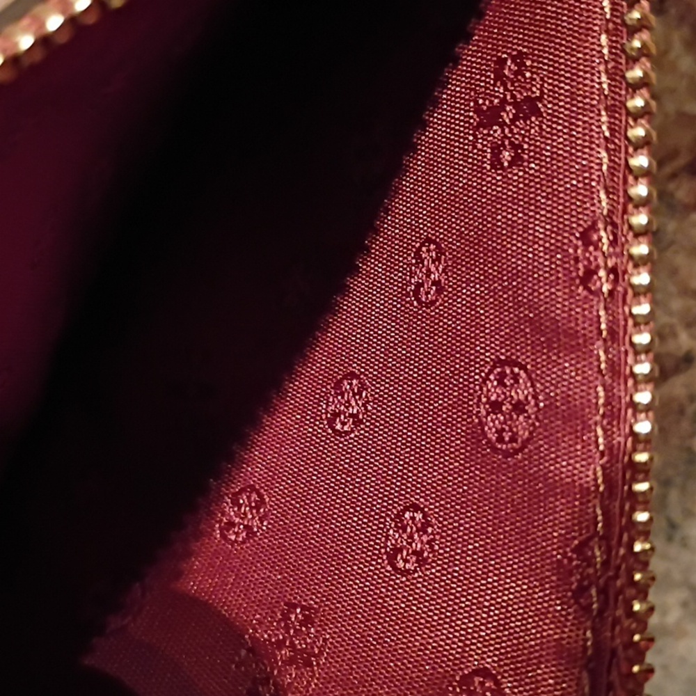 Tory Burch Card Wallet - Picture 6 of 6